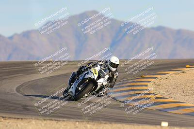 media/Dec-16-2023-CVMA (Sat) [[bb38a358a2]]/Race 11 Amateur Supersport Open/